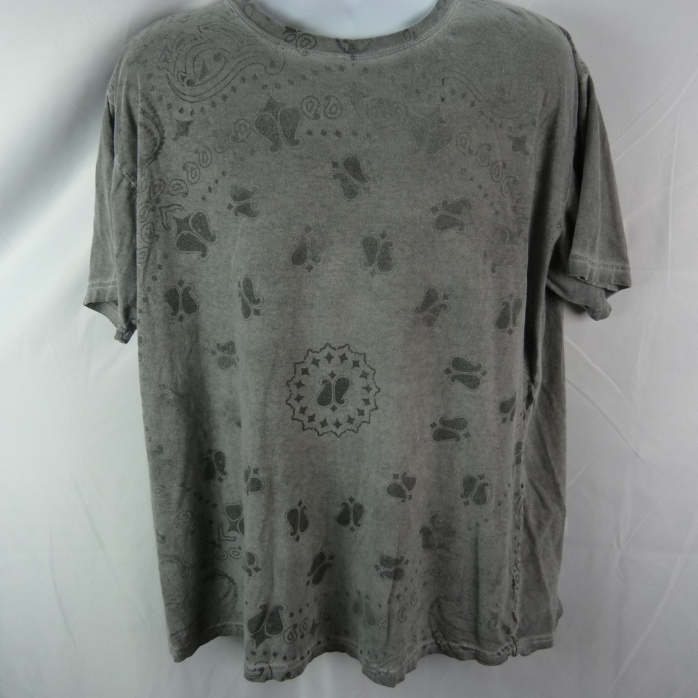 Rock & Republic Gray T- Shirt Size XXL